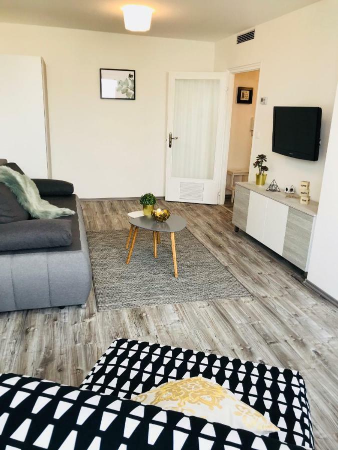 Central Apartments Veszprém المظهر الخارجي الصورة